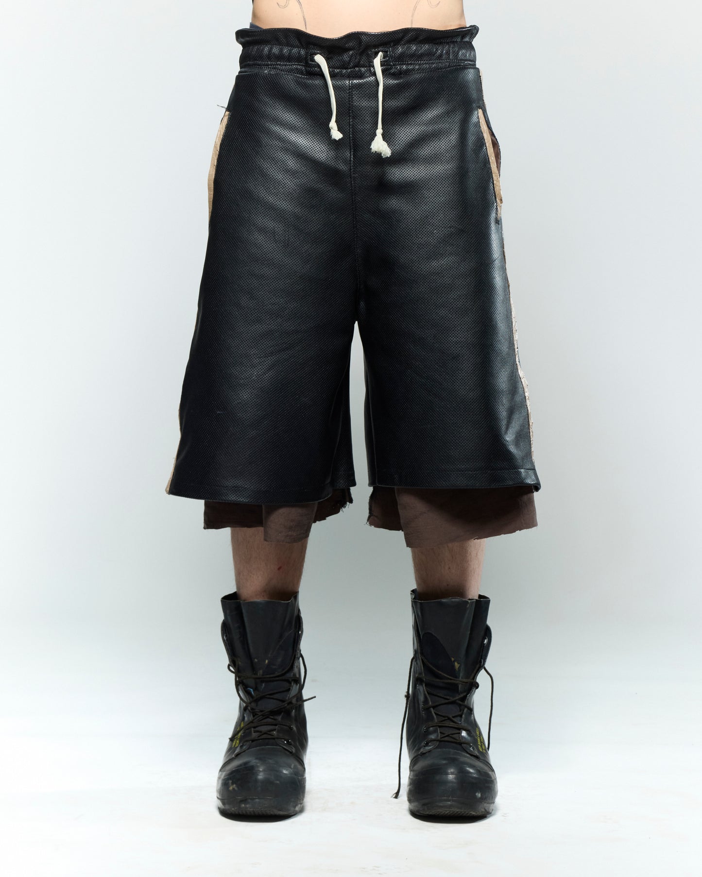 HOOP SHORTS
