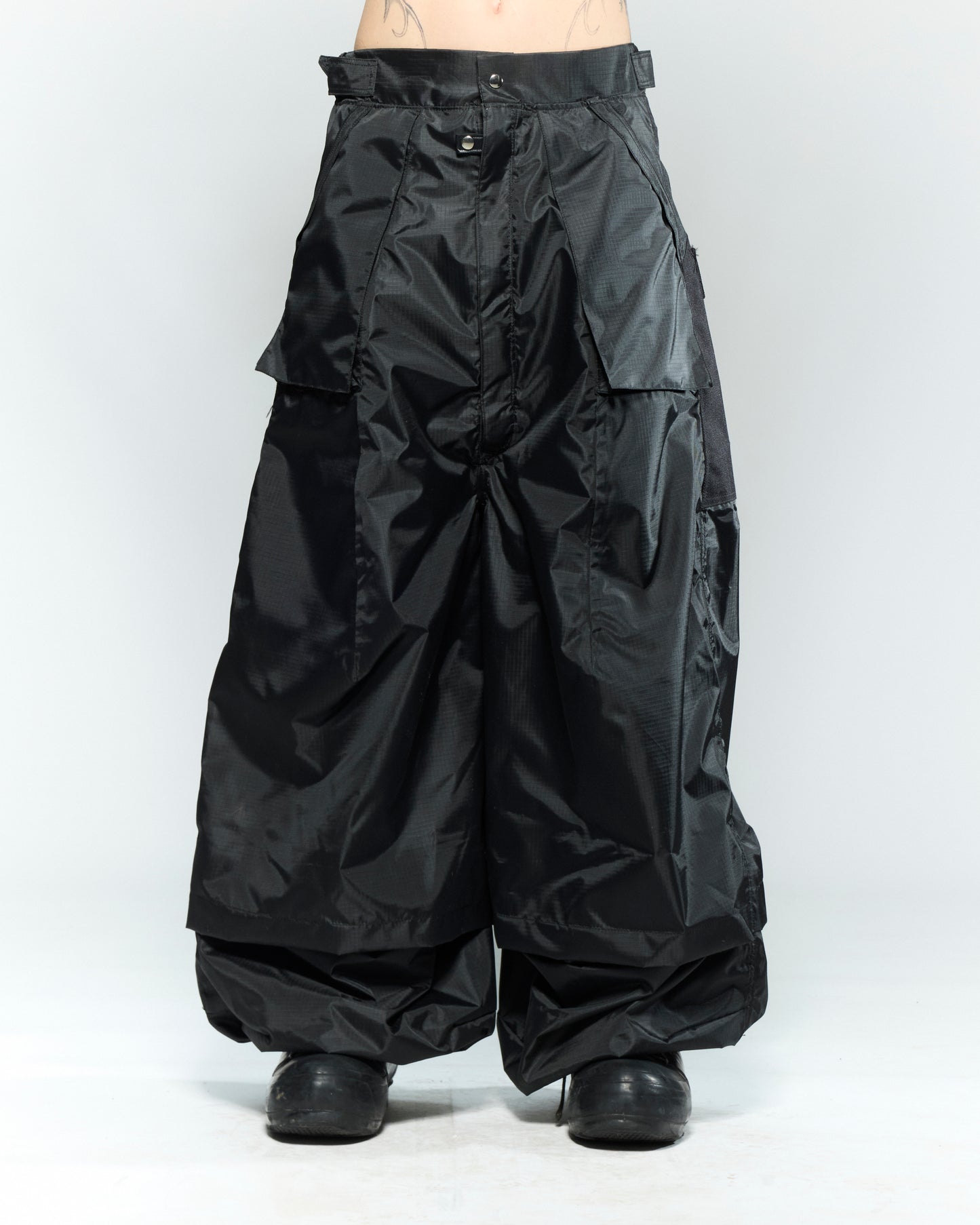 SNOW PANTS