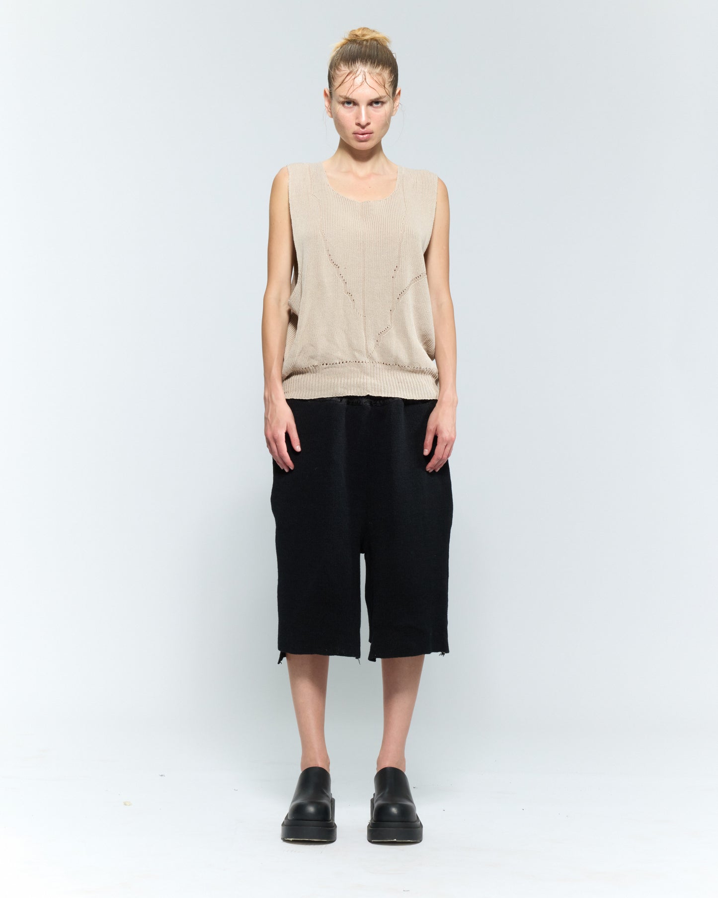 KNITTED BASKET SHORTS