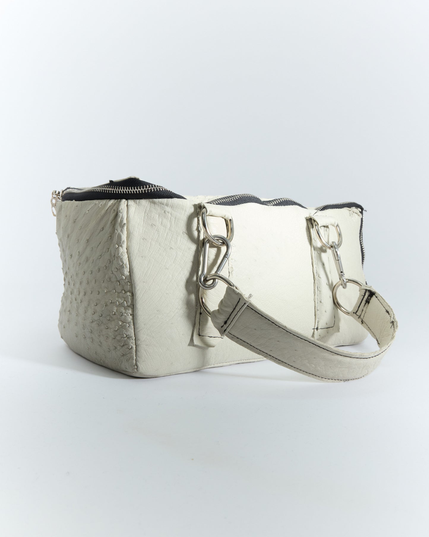 TRAVEL HANDBAG