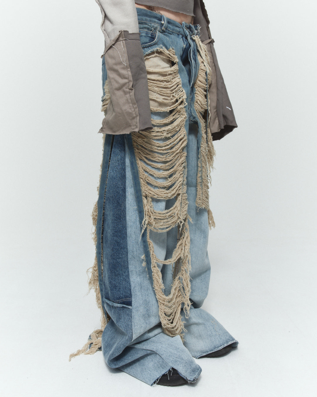 若者に人気のブランド FISOLO DESTROYED PANTS SWAMPGOD | パンツ